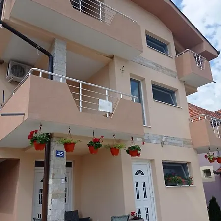 Apartment Smestaj Lux
